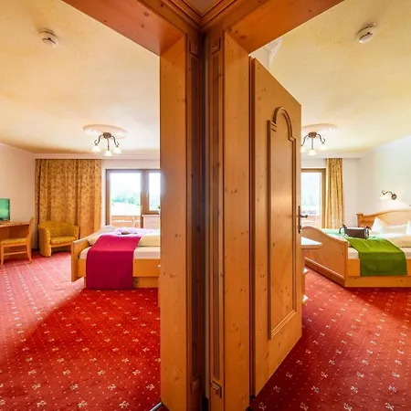 Biohotel Rastbichlhof Готель 4*