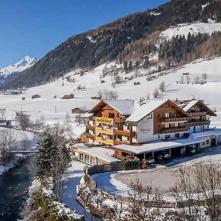 Biohotel Rastbichlhof 4*