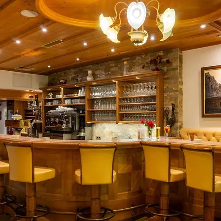 Hotel Biohotel Rastbichlhof 4*